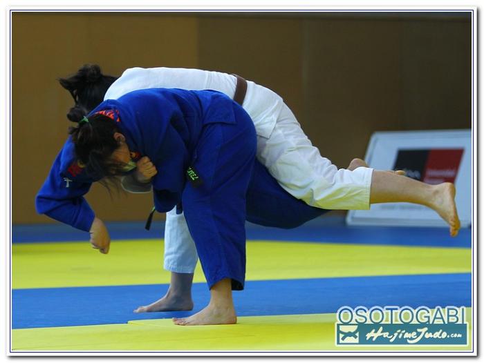 CEU2011 900002